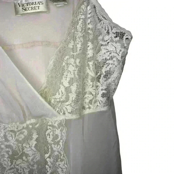 Vintage Rare Victoria’s Secret Nightie - Picture 2 of 6